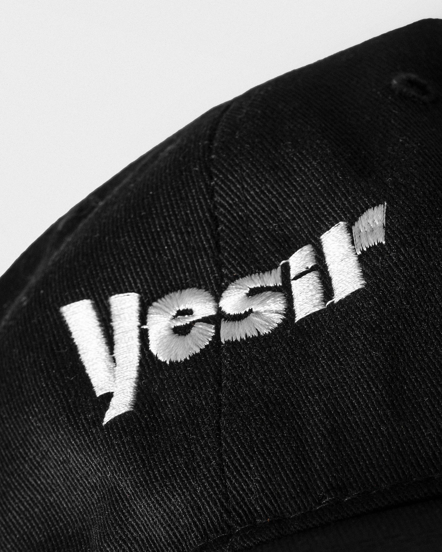 LOGO CAP